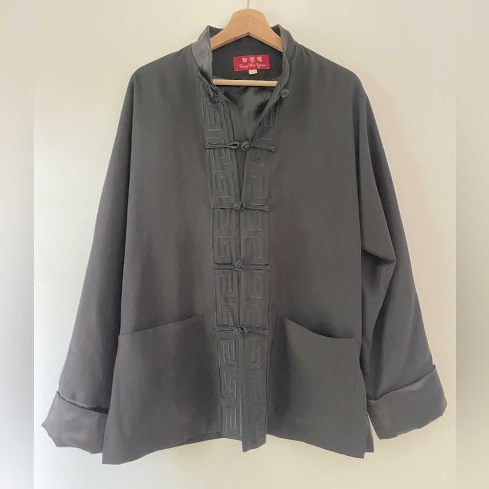 Vintage Black Mandarin Collar Embroidered Jacket with Frog Closures size XL